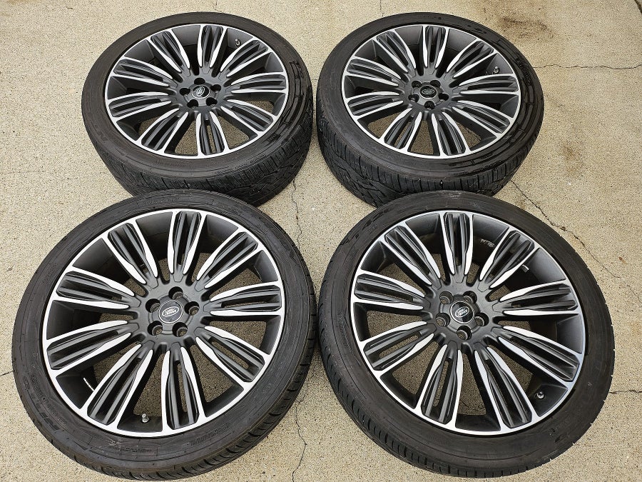 4x Range Rover Velar OEM 22x9 9007 Wheels Diamond Satin & Nitto 265/40R22 Tires